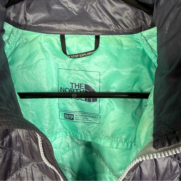 The North Face Jacket Women Purple Thermoball Quilted Puffer Eco Zip Insulated - Picture 3 of 5